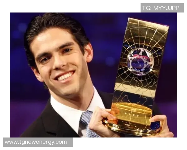 足球明星卡卡的寸头造型如何影响他的职业生涯与个人魅力